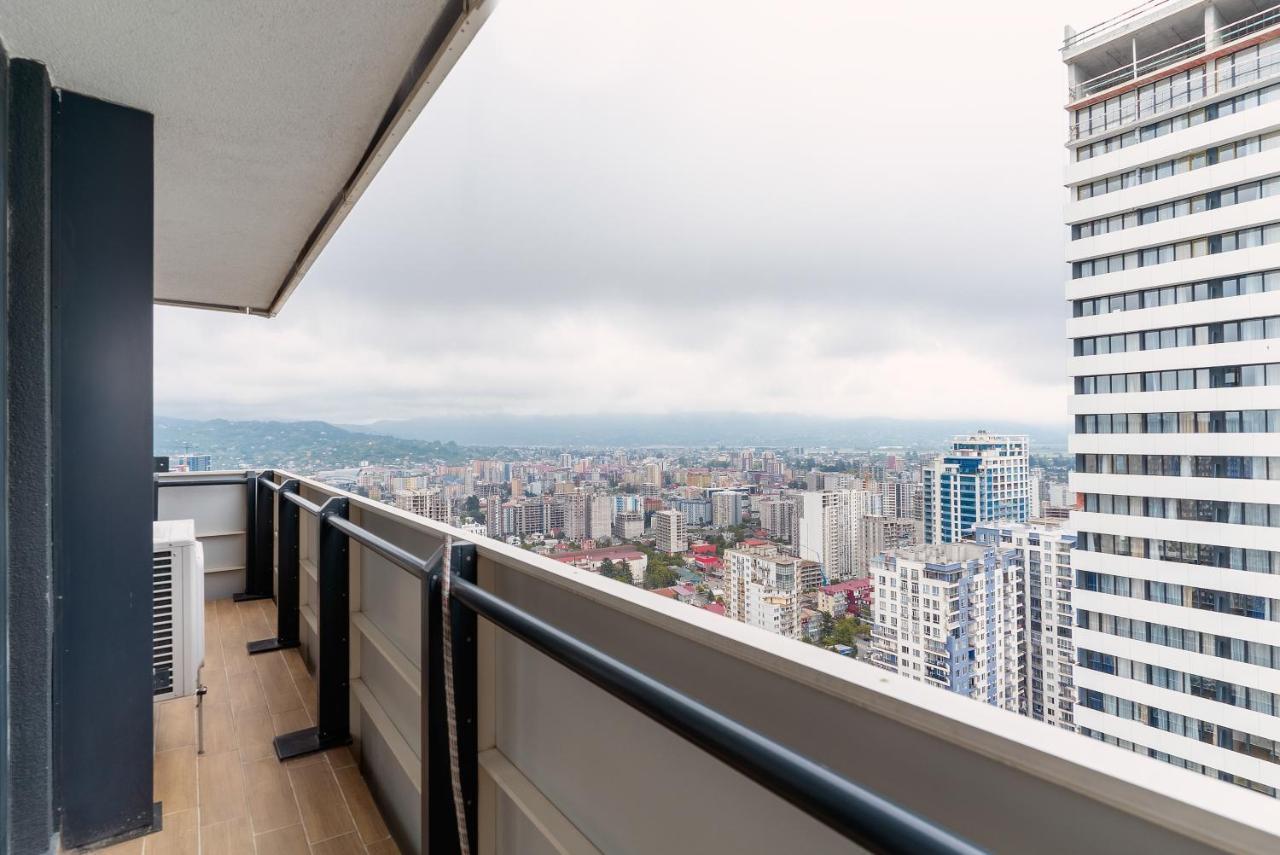 Grand City Apart-Hotel Batumi Exteriör bild