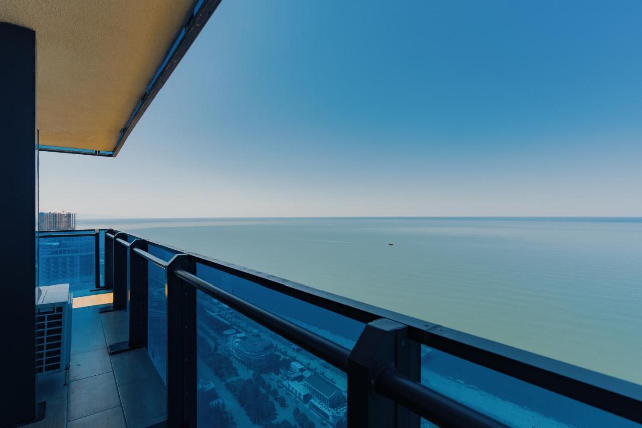 Grand City Apart-Hotel Batumi Exteriör bild